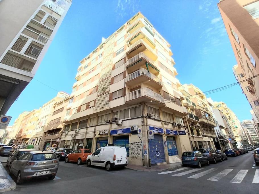 Apartment Capitan Segarra Center Alicante Bagian luar foto
