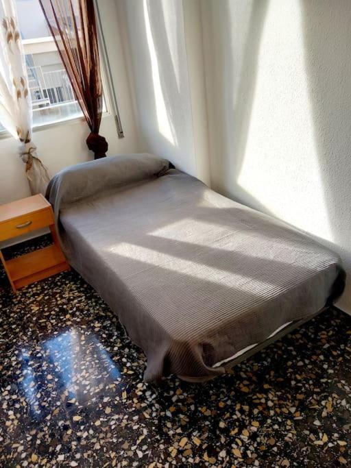 Apartment Capitan Segarra Center Alicante Bagian luar foto