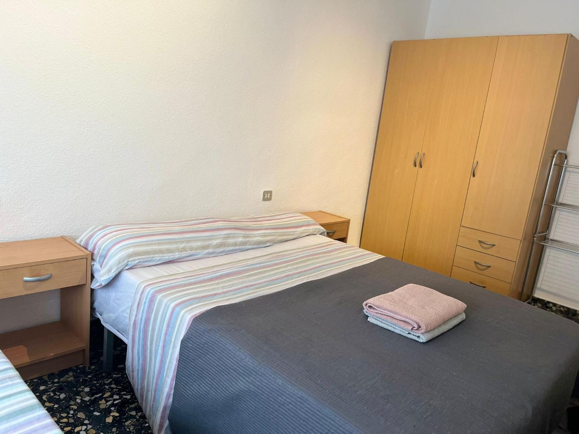 Apartment Capitan Segarra Center Alicante Bagian luar foto